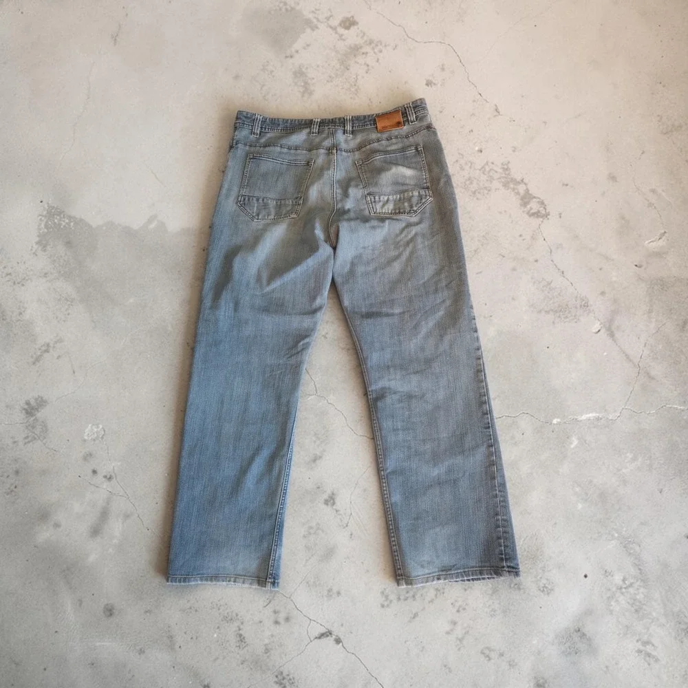 Mens Marmot distressed straight leg jeans denim light was size 38x31